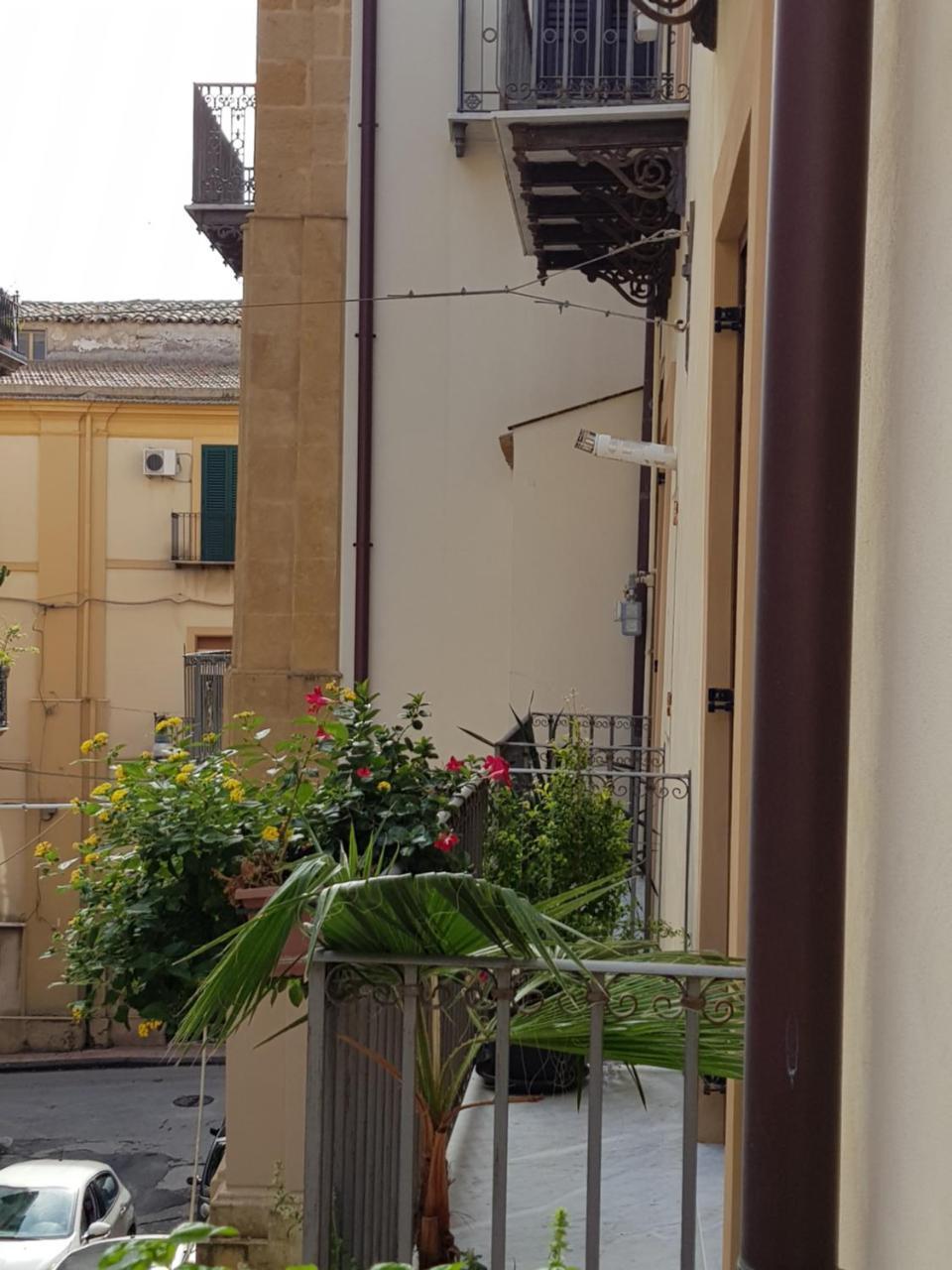 Casa Coccinella Bed & Breakfast Caltanissetta Ngoại thất bức ảnh